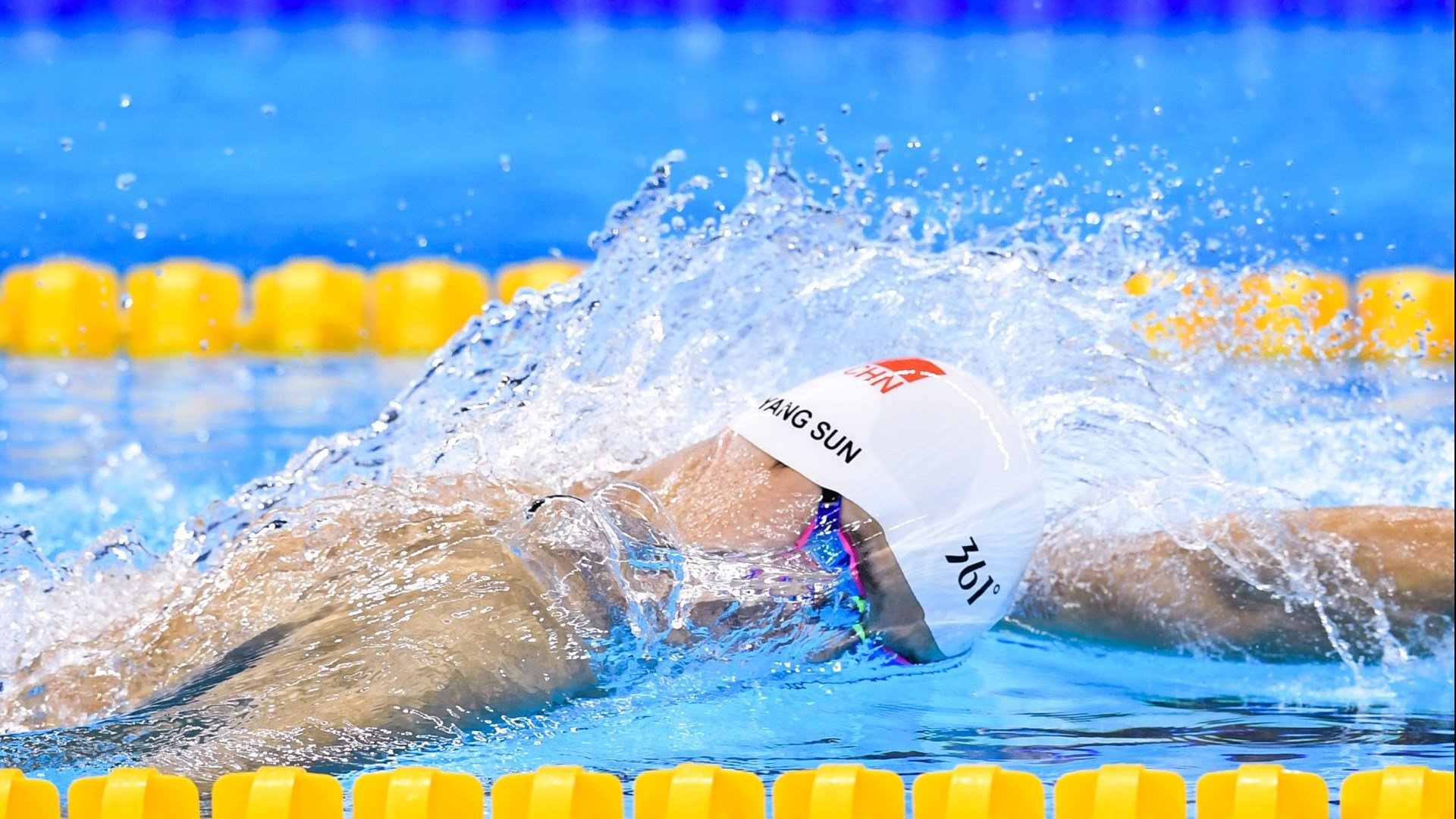 “我们用热情融化寒冷”——塞内加尔球迷雪中齐跳萨布尔舞