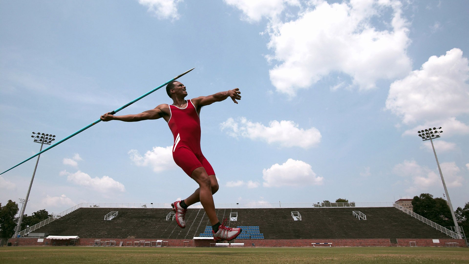 最激烈的终点冲刺回顾,终点冲刺跑的临近终点的一段